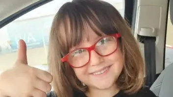 Un año sin Vera, la niña de las gafas rojas que murió tras salir volando un castillo hinchable