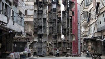 Los sirios de Alepo se protegen de la guerra a la desesperada