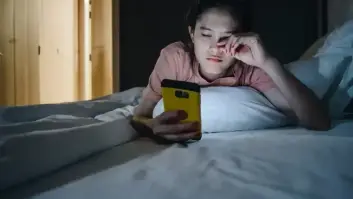 Un nuevo estudio descubre otra consecuencia más de dormir poco