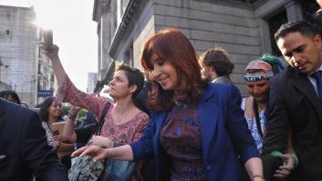 Detenido un hombre por apuntar con un arma a la cabeza de Cristina Fernández de Kirchner