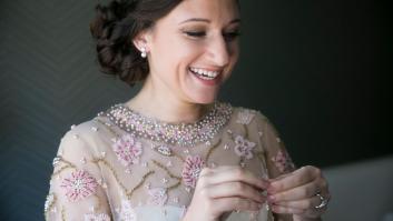 Esta mujer se casa con el vestido de novia de su abuela, y le queda como un guante