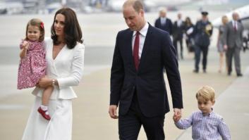 Los zapatos de la princesa Carlota, los mismos que los del príncipe Enrique en 1986