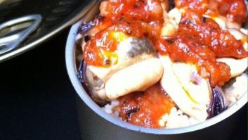 Latita 'apretá' de mejillones y cuscús o cuando ir a la playa es cosa de valientes