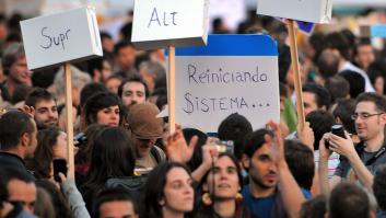 "Sin casa, sin curro, sin pensión" o "democracia real YA": los lemas 15M