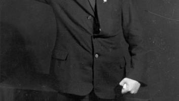 Fotos de Hitler: las imágenes íntimas del dictador nazi ensayando sus discursos tras salir de la cárcel (FOTOS)