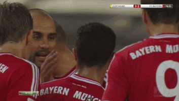 Guardiola da una bofetada a Thiago para motivarle (VÍDEOS, GIF)
