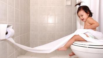 Esta es la forma correcta de poner el rollo de papel higiénico