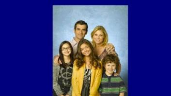 Un predicador antigay utiliza por error una imagen de 'Modern Family' para la portada de su libro