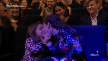 Premios Neox 2015: Paula Echevarría presenta a su hija Daniella