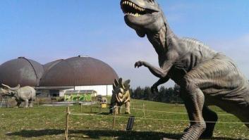 Tras las huellas de los dinosaurios en la costa asturiana (RUTA)