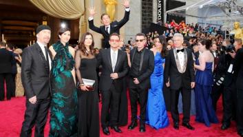 Benedict Cumberbatch hace un 'photobomb' a U2 (FOTOS)