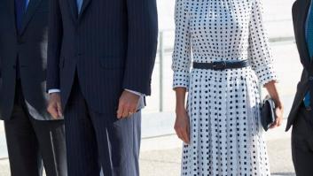 El contraste del 'look' de Letizia que ha llamado la atención de la prensa británica