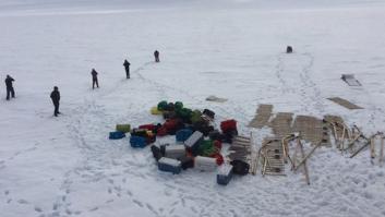 Navegando por la inmensa soledad del hielo del Ártico