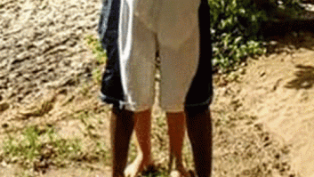 La ilusión óptica de estas piernas que te hará pensar (y mirar) dos veces