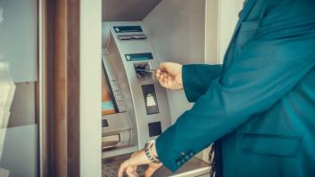 Las 3 advertencias del Banco de España si sacas dinero de un cajero