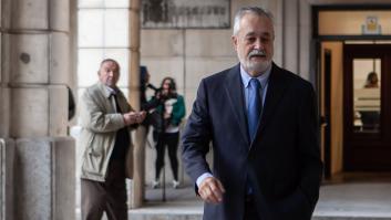 La Audiencia de Sevilla aplaza la entrada en prisión de Griñán por el cáncer que padece