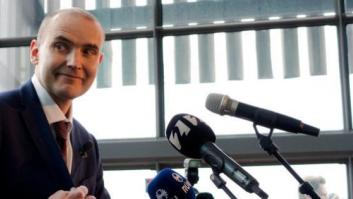 Alabanzas al presidente islandés por ver el partido junto a los aficionados