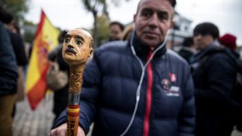 Franco ha levantado la cabeza y no ha pasado nada: el relato de un día rodeado de franquistas