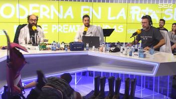 Un espectador se levanta en 'La Vida Moderna' y se cae de cabeza: "Está borracho"