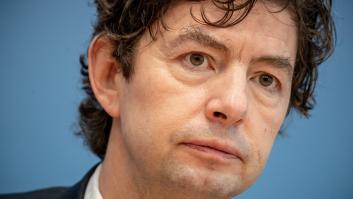 El gran virólogo alemán sorprende con su pronóstico de cómo va a ser el verano: no es nada habitual en él