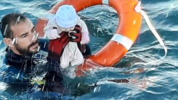 Habla el Guardia Civil de la imagen que da la vuelta al mundo: "No sabía si estaba vivo o no"