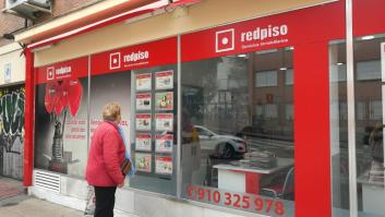 Los seguros de vida ligados a hipotecas son hasta un 300% más caros