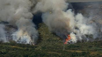 Activo un incendio en Viladervós (Ourense) que afecta a 450 hectáreas