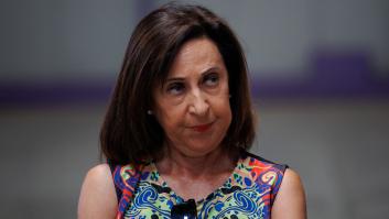 Margarita Robles pide "arrimar el hombro" ante la crisis y recibe esta respuesta de un exmilitar