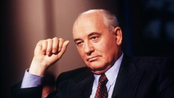 Putin se despide de Gorbachov visitando el hospital donde falleció en Moscú