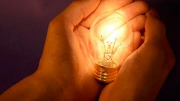 El déficit eléctrico se dispara en 2013 y supera los 4.000 millones