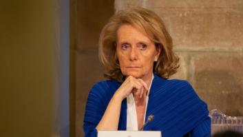 La consellera de Cultura: "Se habla demasiado castellano en el Parlament"