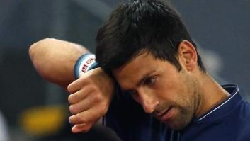 El padre de Djokovic la lía en Australia al aparecer con una bandera de Rusia con la cara de Putin