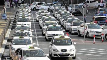 Una 'marea' de taxistas inunda Madrid para exigir al Ayuntamiento una "desescalada" propia en el sector