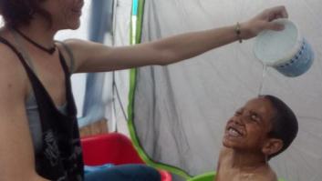 La experiencia de dos voluntarias españolas en Idomeni: "Allí las ONGs no han estado funcionando"