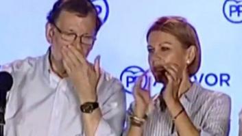 Rajoy tras un pequeño incidente bajo el balcón de Génova: "¡Ahí están los malos!"