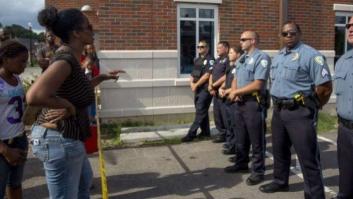 La Justicia de EEUU investigará a la policía de Ferguson tras los disturbios