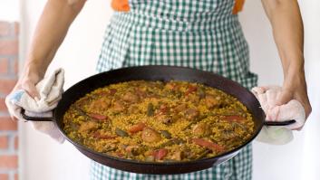 La polémica paella original española que un alicantino vende en Colombia: “Es como una pizza”
