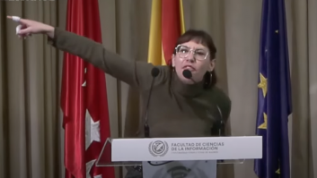 Una de las estudiantes más brillantes revienta contra Ayuso frente a ella: "¡Hoy es un día de luto!"