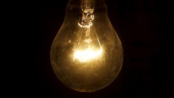 Precio de la luz hoy 30 de enero: las horas más baratas y más caras del día en el que se duplica