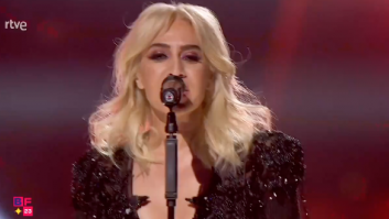 Mónica Naranjo canta 'Sobreviviré' en el Benidorm Fest y todo el mundo se hace la misma pregunta