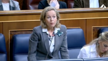 Calviño explica en el Congreso cómo hace la compra y en Twitter se monta un buen revuelo