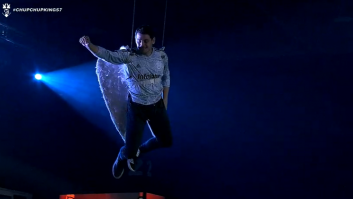 Casillas aparece volando en el 'Chup Chup' y anuncia un 'bombazo'