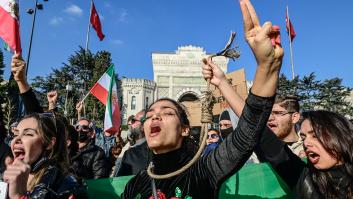 Irán lleva la guerra del velo a un parque acuático