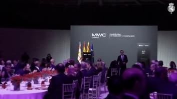 Una experta en protocolo se percata de lo que pasa justo cuando acaba de hablar Felipe VI