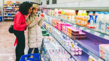 El tope de Francia a los alimentos básicos vuelve a partir el Gobierno: Díaz lo reclama y Planas lo deja en manos de los empresarios