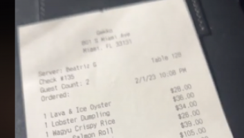 Va a cenar al restaurante de Bad Bunny y provoca estupefacción al mostrar la cuenta