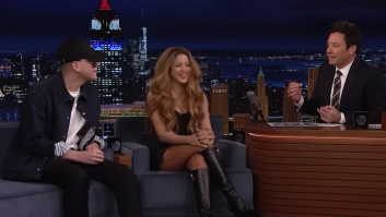 El regalo que le hizo Bizarrap a Jimmy Fallon y no se vio en directo