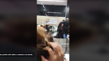 Caos en las cintas de maletas en México