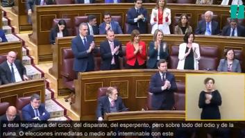 Esta imagen de Tamames durante el discurso de Abascal da que hablar: el motivo salta a la vista