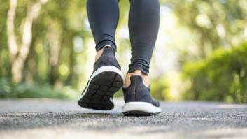 Caminar rápido podría reducir el riesgo de cáncer de pulmón hasta en un 50%, según un estudio